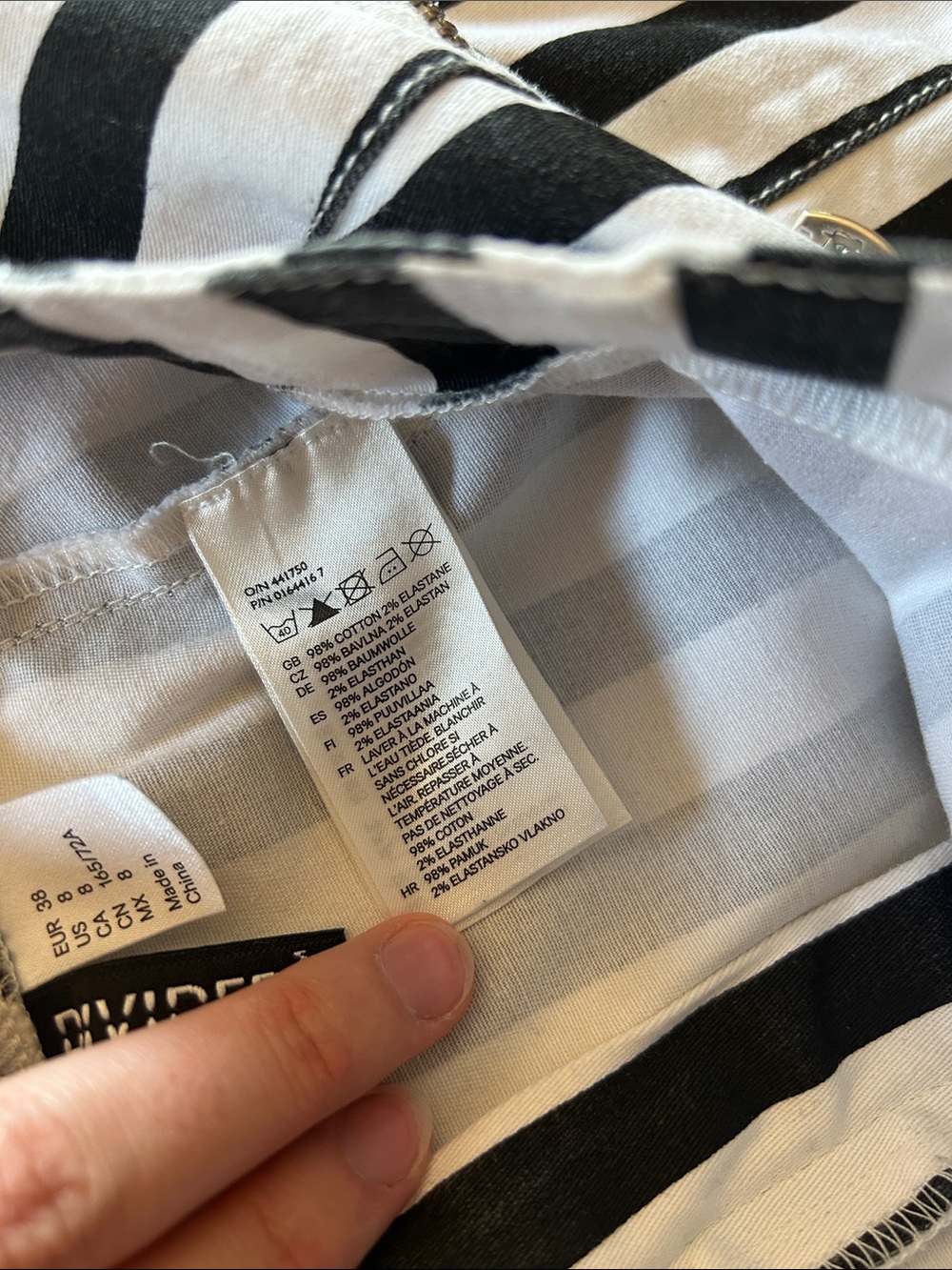 Divided by H&M - Beetlejuice Striped Mini-Skirt - Picture 6 of 9